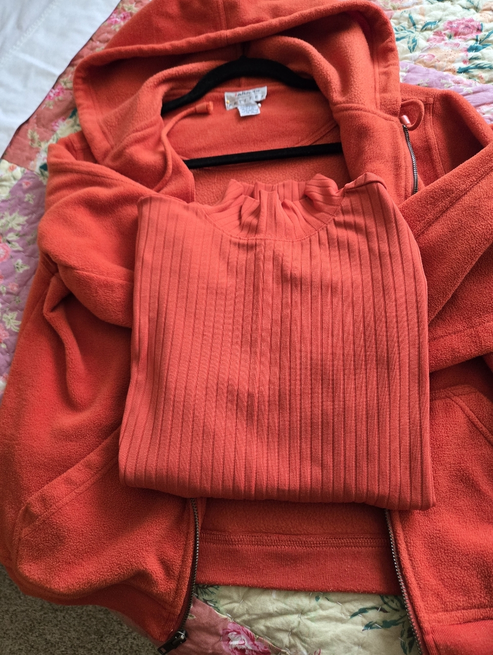 Talbots Vintage Fleece Hoodie And Matching T-Neck - EUC